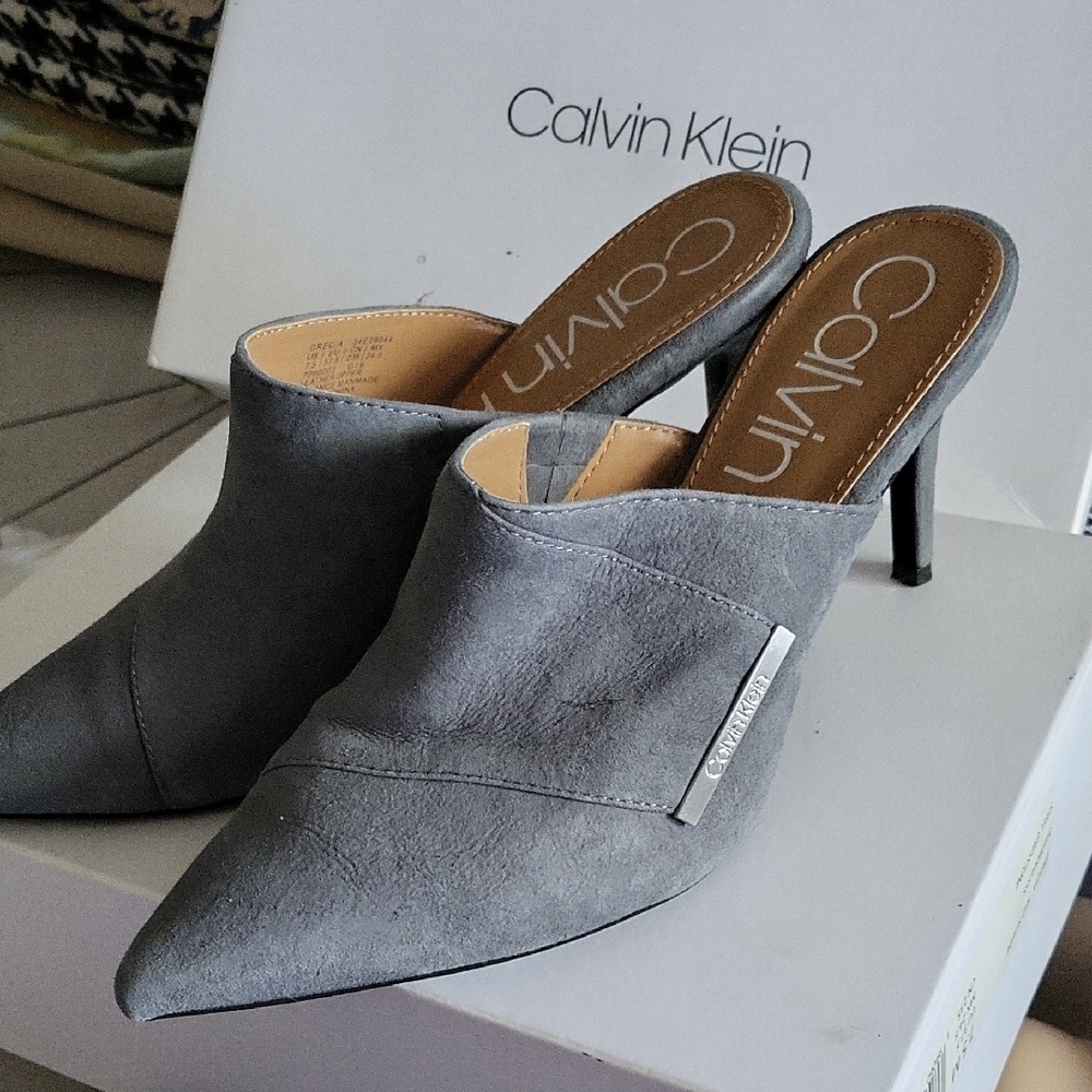 Calvin Klein Women's Gray Ankle Booties
